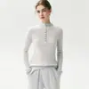 Tan cómodo que es increíble~ Camisa de punto para otoño e invierno para mujer, de cachemir con canalé vertical, cuello ligeramente alto, corte ajustado, media botonadura, capa base de lana