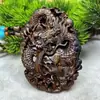 Colar Pingente Dragão do Zodíaco Esculpido em Madeira de Oud Escultura Dupla Face em Madeira Ornamento para Pendurar no Carro Ano do Dragão Peça de Mão Auspiciosa Etiqueta Pendente