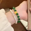 Nova Pulseira de Pedra Natural Geométrica Estilo Chinês, Toque de Luxo Leve e Sofisticado, Acessório de Mão Moderno e Único com Senso de Design, Estilo de Nicho