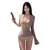 Fotos Reais e Preços Atuais de Moda Feminina para Exportação: Camisa Base Sexy de Tecido Escovado com Decote em V Profundo, Camiseta de Manga Longa Slim-Fit para Meninas Atrevidas, Roupa Íntima de Puro Desejo
