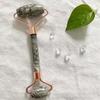 Rodillo de Jade Transfronterizo Masajeador Cuidado Facial Belleza Raspado Cristal Rosa Rodillo Masajeador de Doble Cabezal Rodillo de Jade
