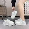 Zapatillas Blancas Súper Elegantes para Mujer, Nuevo Modelo 2026, Suela Gruesa, Que Aumentan la Altura, Suela Suave, Zapatillas Casuales Ligeras, Versátiles para Mujer