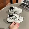 Zapatillas Deportivas para Correr para Niños 2026 Primavera y Otoño Malla Transpirable Zapatillas Deportivas Suela Suave Ligera Antideslizante Resistentes al Desgaste Zapatos de Papá para Niños Mayores