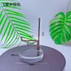 Soporte de exhibición cuadrado simple de acrílico, acero inoxidable y cristal con base transparente para especímenes de cristal y minerales