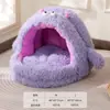 Cama Pequena para Cachorro Inverno Acolchoada Tenda Fechada Quente Saco de Dormir para Gatinhos