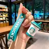 Llavero Starbucks Taza de Té con Leche Muñeco de Dibujos Animados Llavero de Coche Colgante para Bolso Máquina de Garra Regalo Pequeño Venta al por Mayor