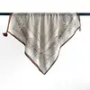 Pañuelo pequeño cuadrado de algodón y lino color marrón estilo Maillard para mujer, estilo nuevo, elegante y versátil, pañuelo decorativo para la cabeza, diadema, pañuelo de cuello, accesorio para la cintura