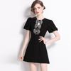 Vestido Negro Corto Estilo Hepburn de Alta Gama Verano 2024 Manga Corta Farol Calado Lazo Jacquard Vestido de Mujer