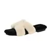Chinelos de algodão felpudos casuais de bico aberto para outono e inverno 2026, chinelos slip-on femininos para uso externo, novo estilo de moda versátil de sola plana