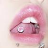 Bolsa con degradado de uñas con forma de lengua de mariposa, pegamento para beber, joyería para piercings de personalidad de tres colores, chica sexy, dulce y genial, acero de titanio europeo y americano