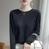 Camiseta base premium sin costuras de cuello redondo para mujer, hecha de lana fina, suave y de corte ajustado, adecuada para primavera y otoño, capa interior de punto versátil