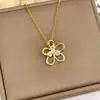Moda Retro Transfronteriza Europea y Americana Flor Hueca Elegante y Exquisita Moda Fresca y Romántica Cadena para Clavícula de Mujer Sin Decoloración