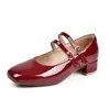 Sapatos Mary Jane femininos, coleção primavera 2026, scarpins versáteis e elegantes de bico fino, sapatilhas femininas de bico quadrado com salto baixo e salto bloco