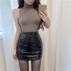 Falda Tubo de Cuero PU Corta de Cintura Alta Brillante a Prueba de Brillo Elegante Ajustada Ceñida Adelgazante Versátil Nueva Falda para Mujer