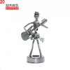En stock músicos de hierro tocan metal artesanías de metal modelado de bandas decoración del hogar pequeños fabricantes de hierro al por mayor