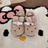 Pinza para el pelo súper linda zapatillas de algodón de conejo 2026 Otoño/Invierno Nuevo Estilo Ropa para Exteriores Suave Versátil Slip-on Perezoso Zapatos Peludos