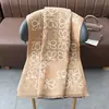 Novo Cachecol Outono/Inverno 2026 Luxo Leve Imitação de Caxemira Xale Jacquard Dupla Face Roupa Externa Polaina Quente de Alta Qualidade para Mulheres