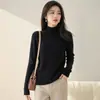 Venta al por mayor transfronteriza de suéteres elegantes de punto de cuello semi-alto nuevos para otoño e invierno para mujer, tops de punto sencillos, camisetas básicas de manga larga estilo coreano, modernos