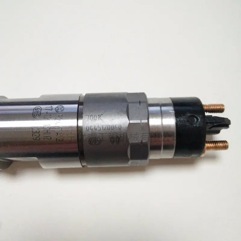 适用于大宇斗山DX340博世柴油喷油器0445120040
