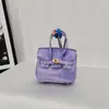 Bolsita de piel charol con patrón de cocodrilo, mini bolso casual platino pequeño, bolsa para auriculares, bolsa con colgante de coche lindo, varios colgantes de bolso