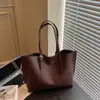 Conjunto Vintage de Duas Peças Inverno 2025 Novo Estilo Coreano Tendência Simples Grande Capacidade Casual Elegante Bolsa Tote de Ombro Único