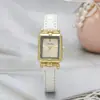 Relógio Feminino Retrô Novo Nicho Couro de Alta Qualidade Pulseira Relógio Feminino Mostrador Quadrado Guangzhou Watch Relógio Dourado Explosões