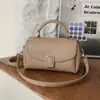 Moda Femenina Transfronteriza 2026 Nueva Primavera/Verano Exquisita de Gama Alta Moderna Súper Popular Bolso Pequeño Cuadrado Cruzado al Hombro