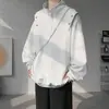 Moletom Tendência com Zíper Meio da Marca para Homens, Nova Camisa Base Versátil para Primavera e Outono de 2026, Corte Solto High Street, Top Fresco e Estiloso