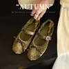 Punta Ballet~2026 Nuevos Zapatos Planos de Ballet de Terciopelo Estilo Retro Mary Jane Zapatos Chic Francés Zapatos Individuales para Mujer