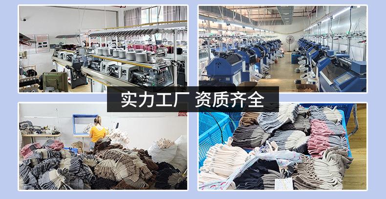 小熊猫触碰保暖手套 (0).jpg