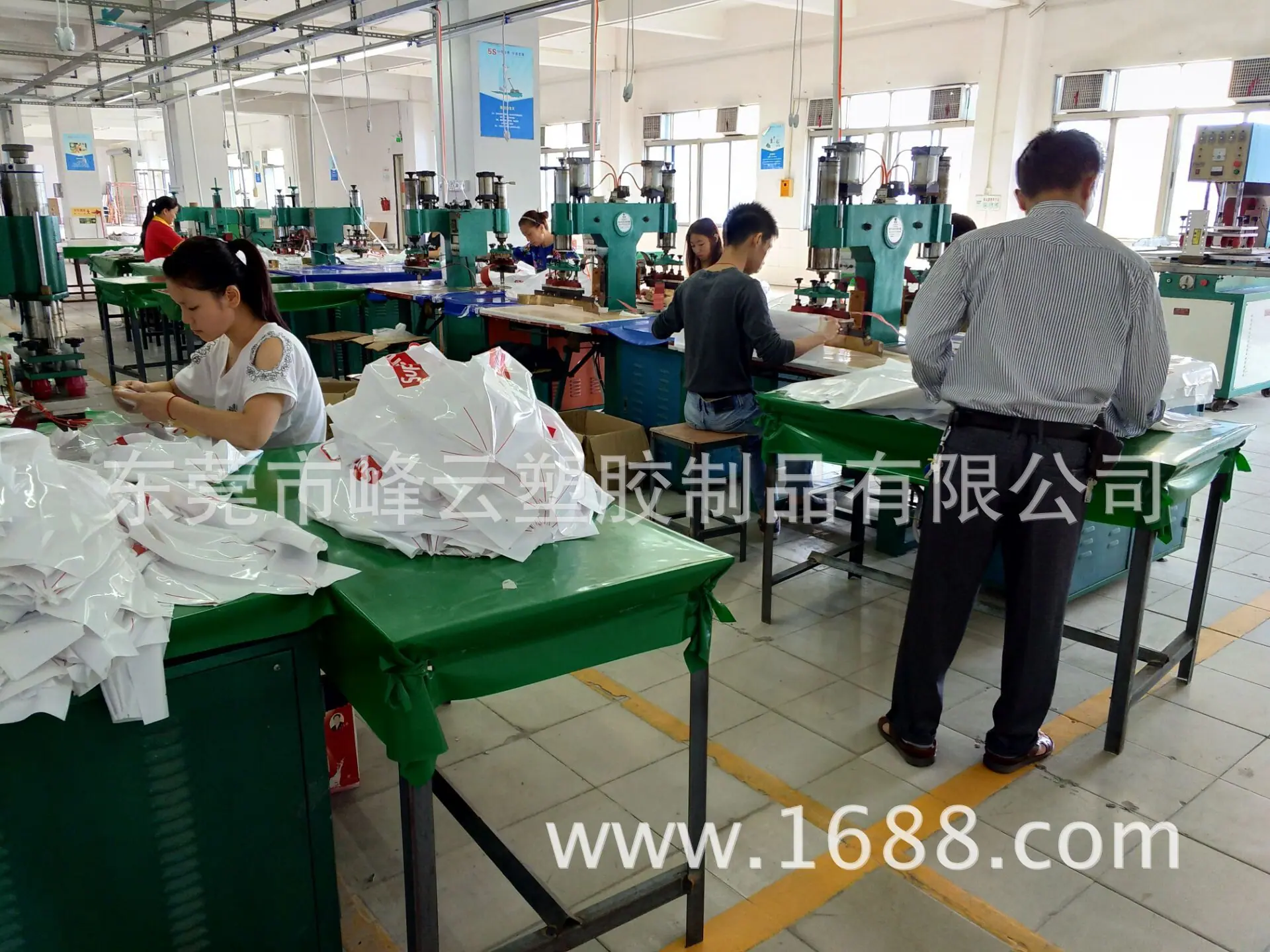 CDD69E15362AE4F1A6ACBFEEB326CB
