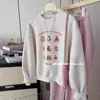 Sudadera sin capucha blanca y gris estampada para mujer, nuevo estilo principios de otoño 2026, corte holgado, talla grande, para mujeres petites y con curvas