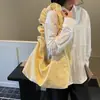 Nova Bolsa Plissada Doce e Estilosa com Grande Capacidade, Bolsa de Dumpling Única e Moderna para o Dia a Dia, Bolsa de Ombro e Transversal com Tecido Estampado de Estrelas