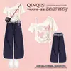 2026 Estilo Coreano Verano Dopamina Niñas Hombro Descubierto Manga Corta Moda Casual Pantalones de Pierna Ancha Versátil Conjunto de Dos Piezas
