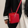 Bolsas de Nicho para Mulheres 2025 Novas Bolsas da Moda Tendência de Alta Qualidade Vermelha Transversal de Ombro Pequena Quadrada