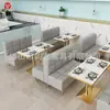 Sofá de cabina de pared, diseño simple, adecuado para hamburgueserías y cafeterías de postres, tiendas de té de leche y como juego de mesa y silla para una cafetería de dos plazas o un restaurante temático