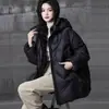 Jaqueta de Penas Leve de Alta Qualidade para Mulheres, Novo Estilo Inverno 2026, Comprimento Médio, Elegante, Caimento Solto, Emagrecedor, Penugem de Pato Branca, Tamanhos Grandes para Mulheres Curvilíneas