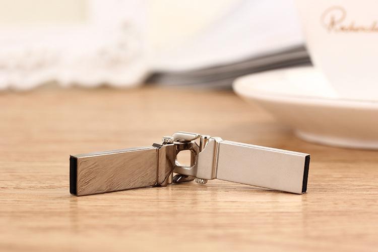 3653276884_435221442