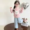 Suéter de tricô para meninas, nova coleção outono/inverno 2026, roupa de inverno estilosa e quente para meninas pequenas, blusa da moda e espessa