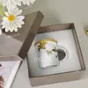 Taza de Porcelana de Hueso Japonesa de Lujo con Borde Dorado y Flor en Relieve Taza Doméstica para Leche Taza de Café Taza de Desayuno Caja de Regalo Caja de Regalo