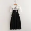 26020 Conjunto de dos piezas estilo universitario japonés, dulce y juvenil, con falda de tirantes decorada con conejos y camiseta de manga corta tie-dye
