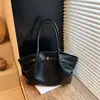 Bolsa Transfronteriza de Gran Capacidad para Mujer Otoño e Invierno Retro 2025 Nueva Bolso de Hombro Casual Plisado Texturizado Bolso Tote para Estudiantes