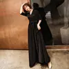 Vestido de Noche Negro para Mujer 2026 Estilo Nuevo Elegante Socialité Largo Ajustado Cuello en V Vestido de Noche