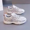 Tenis para mujer con sensación de "caminar sobre heces", verano y otoño 2026, zapatillas de entrenamiento estilo A-Gan, zapatos casuales de malla antideslizantes para senderismo C9005