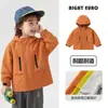 Jaqueta Masculina Estilo Europeu Série Montanha Outono Roupas 2026 Novos Modelos Primavera e Outono Roupas Infantis Pequenos Bebês Tops da Moda