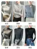 H393 Camiseta Básica Versátil de Cor Sólida com Gola Alta Curta para Mulheres, Camiseta Quente de Manga Longa para Outono e Inverno, Top Ajustado com Gola Média