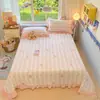 Colcha Jieliya Terciopelo de Leche Invierno Engrosada Fresca Estampado de Dibujos Animados Estilo Encaje Doble Cara Cálida Antideslizante Sábana para Cama