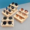 Estante de madera maciza para gafas, soporte para gafas de sol, soporte de péndulo para gafas de sol, expositor de joyas, expositor de manos trapezoidales