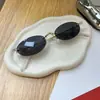 Gafas sin montura estilo Wang Jiaer para hombre, Marco metálico ovalado pequeño retro genial con diamantes, Marco dorado y plateado para mujer con miopía