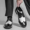 Éxito de transmisión en vivo 2026: calzado moderno y casual, tallas 38-46, zapatos de cuero estilo retro británico